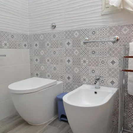 Innenhof-terrasse Apartment Cefalu